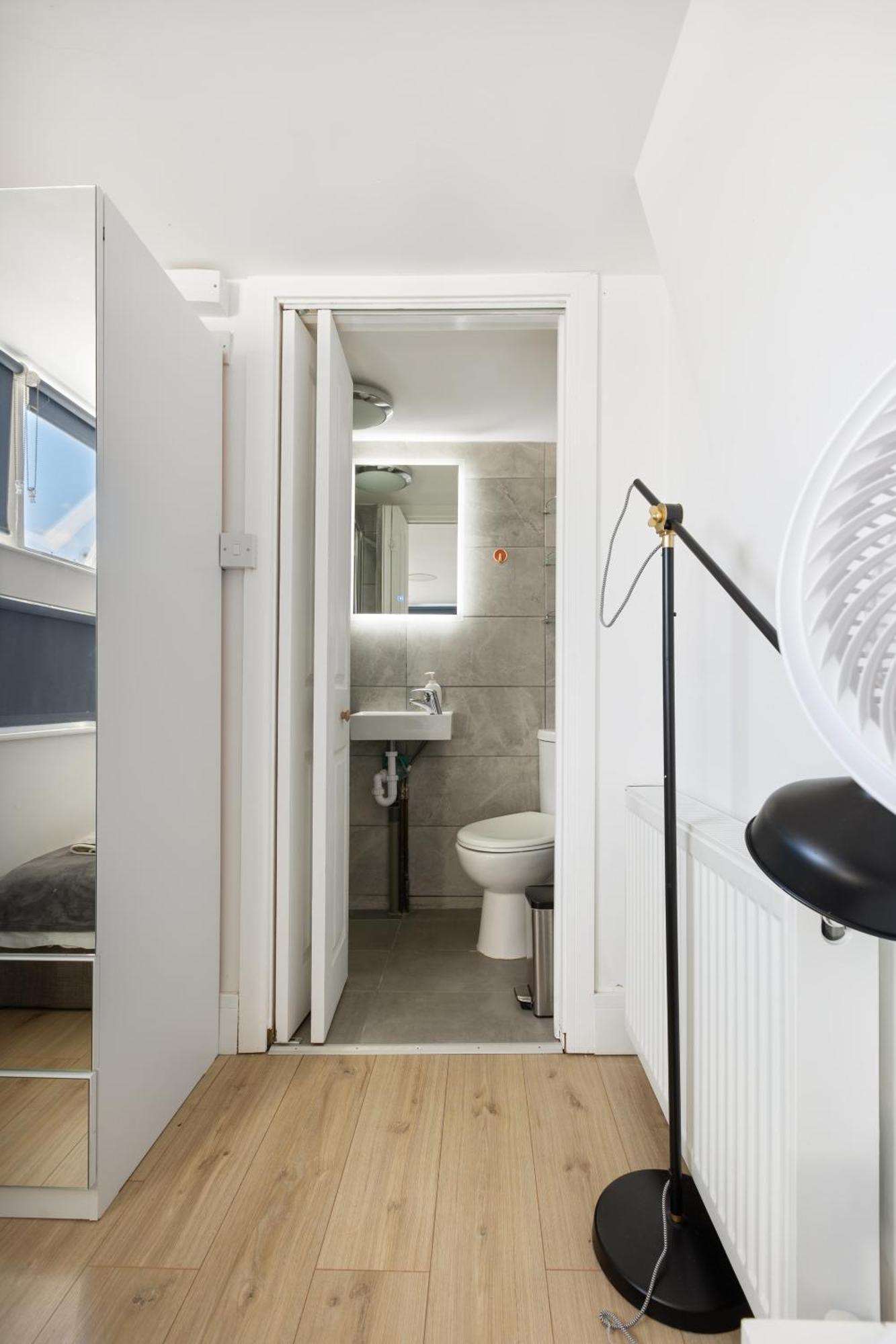 Appartement Modern Flat & Balcony In Historic West Kensington à Londres Extérieur photo