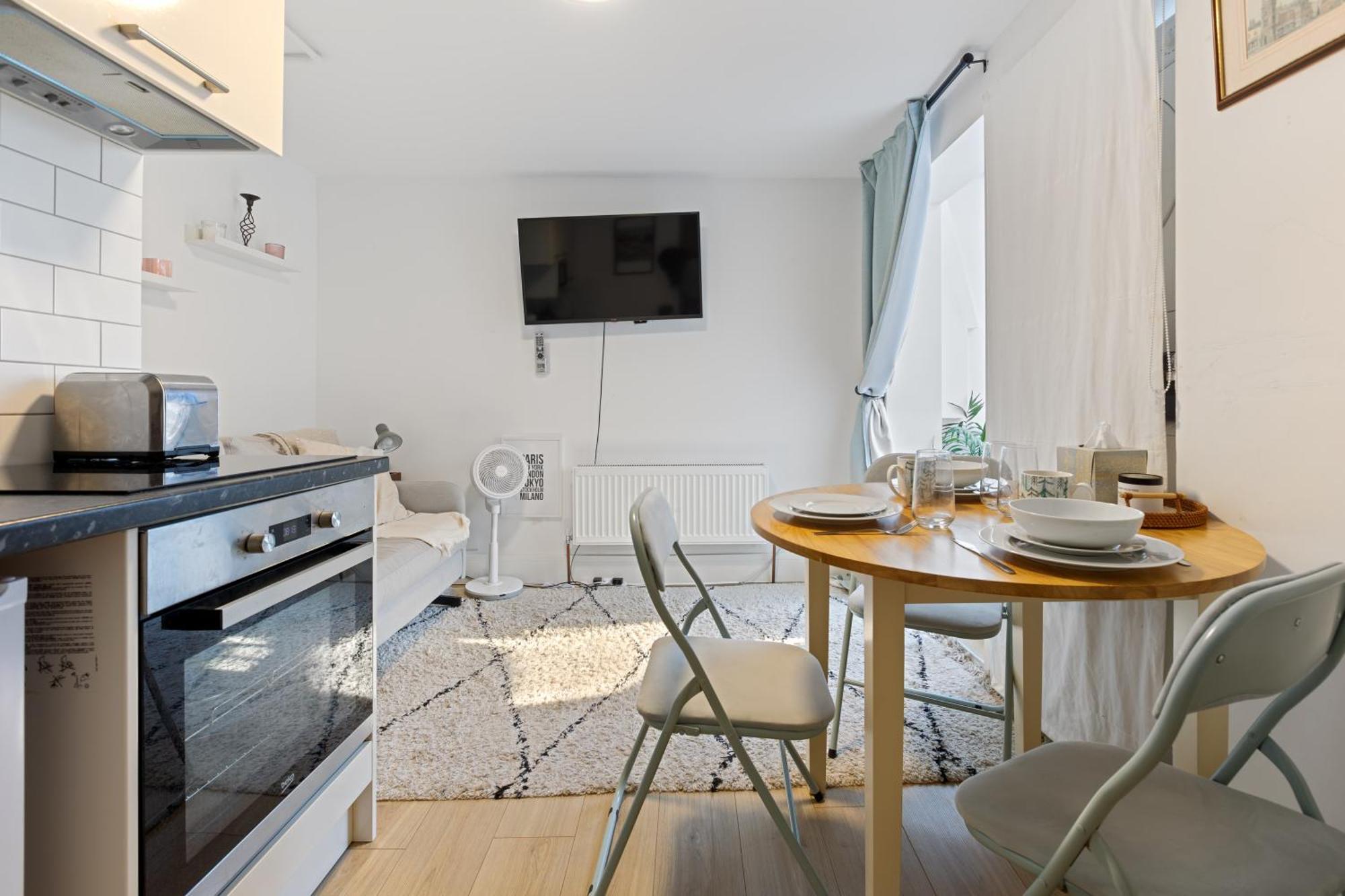 Appartement Modern Flat & Balcony In Historic West Kensington à Londres Extérieur photo